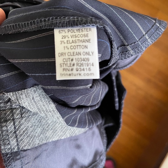 Trina Turk Pinstripe Blazer & Shorts Suit Set Made in USA Size 8 6 - Picture 16 of 16